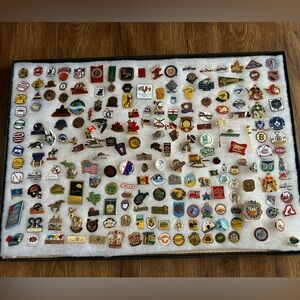 Vintage Collectible Pin Set 190 pieces